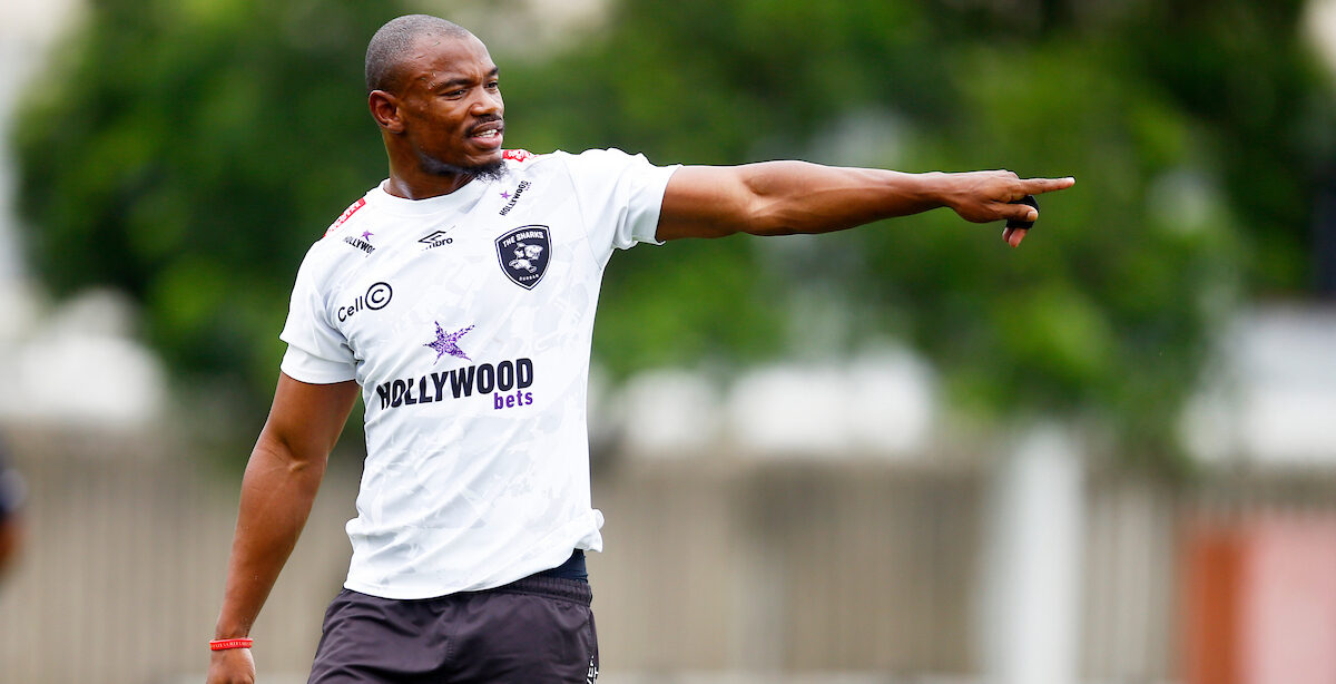 Sharks Depart For France Without Etzebeth And Mapimpi
