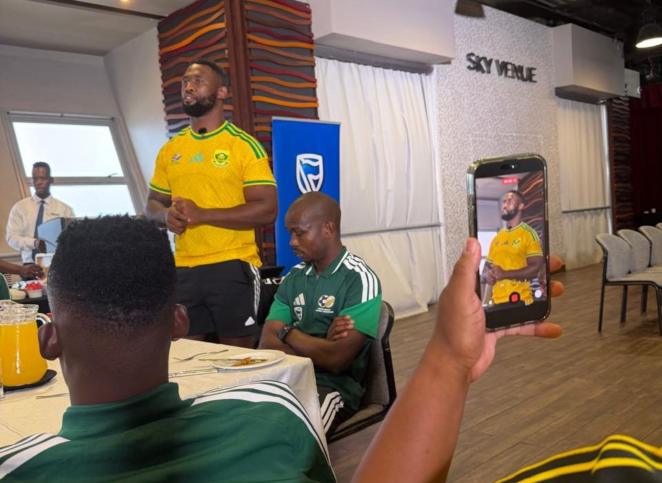 Siya Kolisi briefing Bafana Bafana
