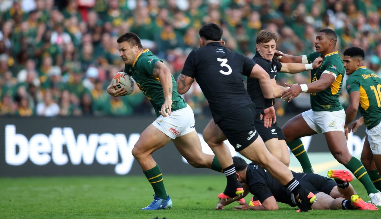 Andre Esterhuizen against All Blacks